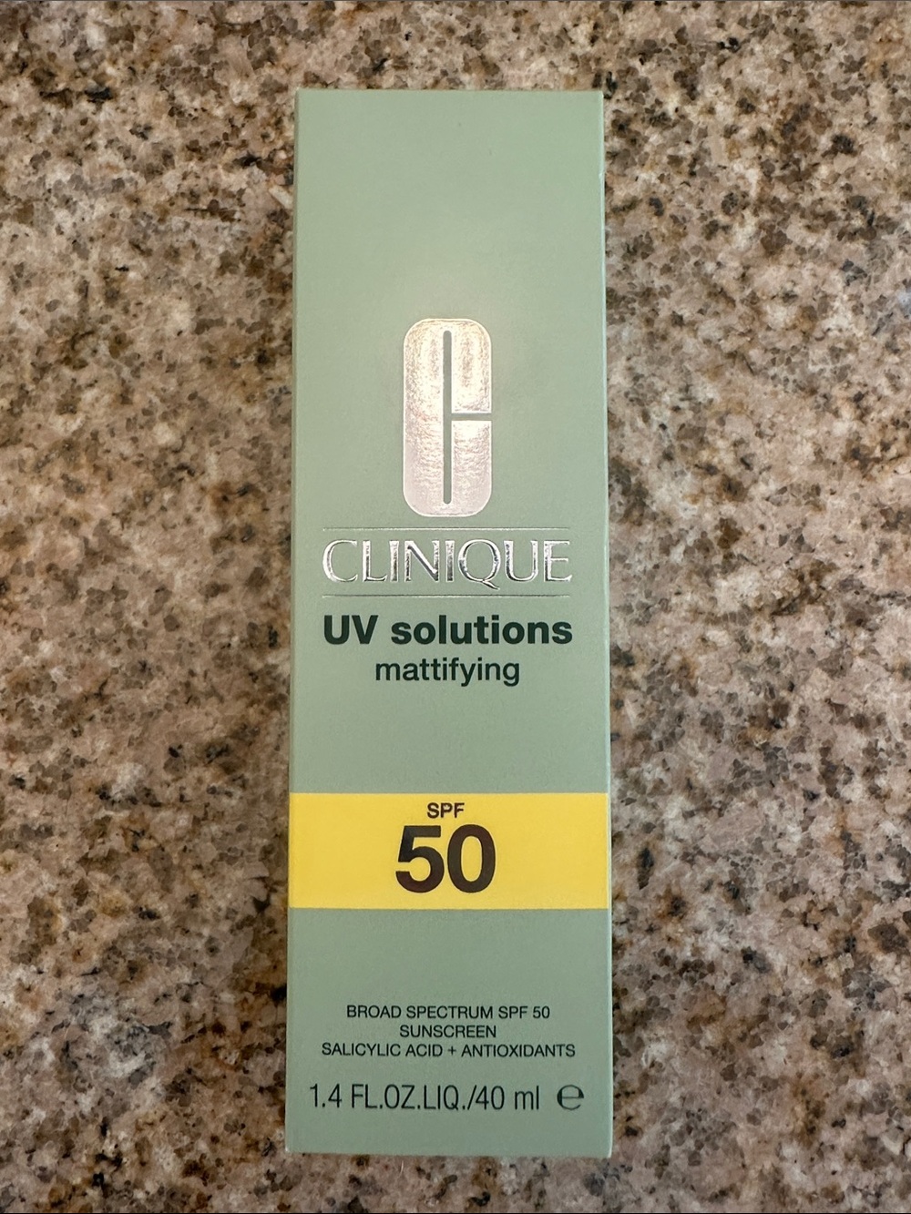 Clinique UV Solutions Mattifying SPF 50 Sunscreen